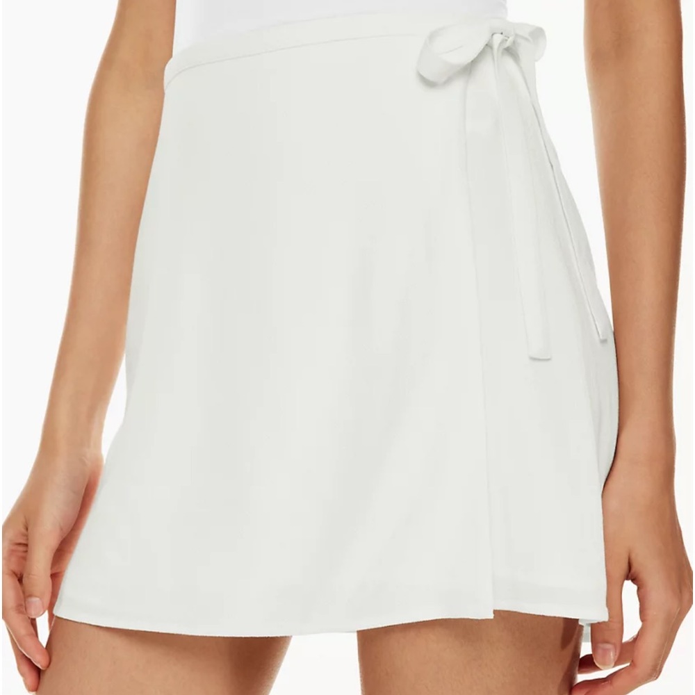 Aritzia tie front skirt